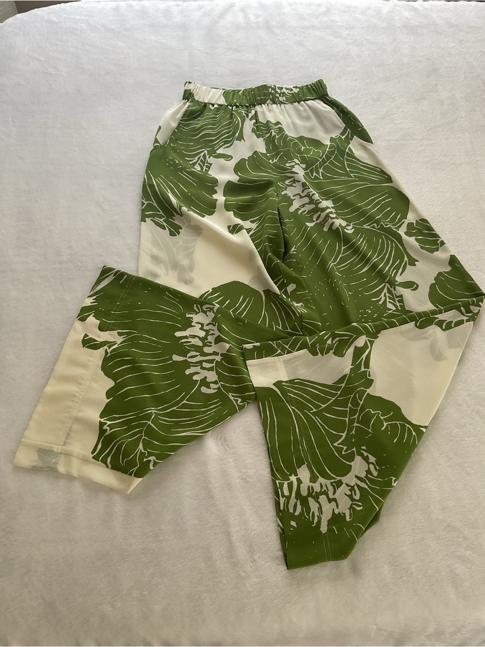 Banana Republic M Tall 100% Silk Floral Wide Leg Palazzo Pants Green - Picture 4 of 13
